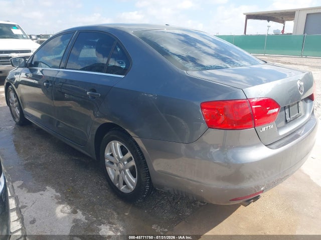 2013 Volkswagen Jetta 2.5l Se მანქანა იყიდება აუქციონზე, vin: 3VWDP7AJ1DM204139, აუქციონის ნომერი: 45771750