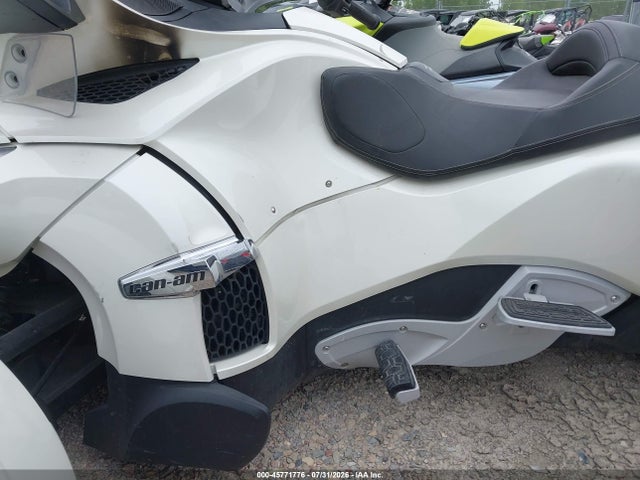 45771776 :رقم المزاد ، 2BXJBDC19CV000719 vin ، 2012 Can-am Spyder Roadster Rt-ltd مزاد بيع