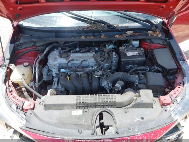 5YFEPMAE9MP180190 Toyota COROLLA LE