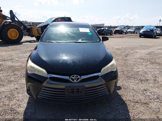45771817 :رقم المزاد ، 4T1BF1FK7GU552101 vin ، 2016 Toyota Camry Xle مزاد بيع
