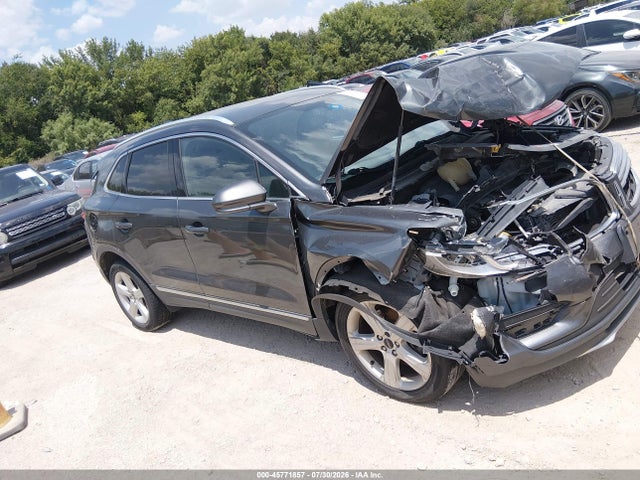 45771857 :رقم المزاد ، 5LMCJ1C96HUL61773 vin ، 2017 Lincoln Mkc Premiere مزاد بيع