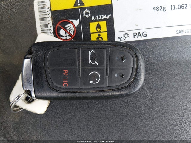 45771917 :رقم المزاد ، 1C4PJLCB8GW171466 vin ، 2016 Jeep Cherokee Latitude مزاد بيع
