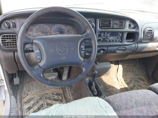 45771934 :رقم المزاد ، 1B7HF16Z9XS305623 vin ، 1999 Dodge Ram 1500 St مزاد بيع