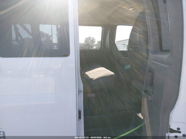 1GAZGPFG6G1317262 Chevrolet Express 3500 Lt