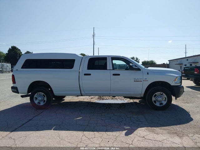 3C63R3GL0HG710518 RAM 3500 Tradesman 4x4 8&#039; Box