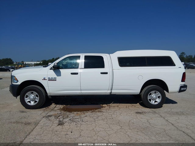 3C63R3GL0HG710518 RAM 3500 Tradesman 4x4 8&#039; Box
