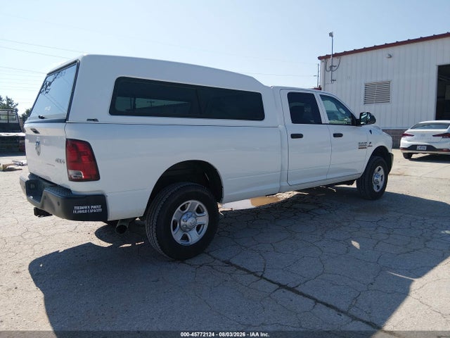 3C63R3GL0HG710518 RAM 3500 Tradesman 4x4 8&#039; Box