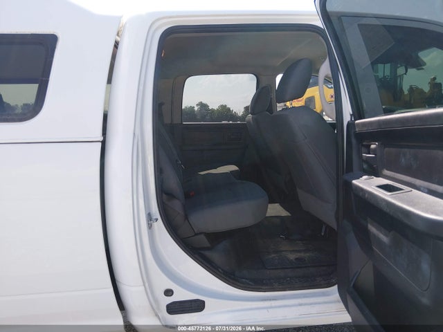 3C63R3GL1HG710513 RAM 3500 Tradesman 4x4 8&#039; Box