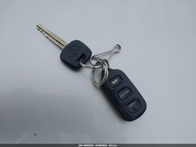 2002 Toyota Camry Le მანქანა იყიდება აუქციონზე, vin: 4T1BE32K92U022323, აუქციონის ნომერი: 45772178