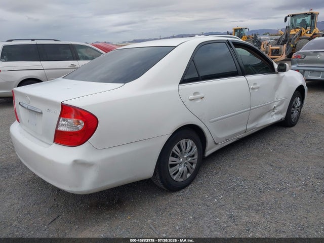 2002 Toyota Camry Le მანქანა იყიდება აუქციონზე, vin: 4T1BE32K92U022323, აუქციონის ნომერი: 45772178