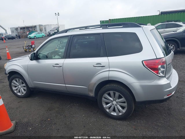 Продажа на аукционе авто 2011 Subaru Forester 2.5x Premium, vin: JF2SHADC4BH779940, номер лота: 45772191