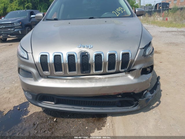 45772267 :رقم المزاد ، 1C4PJLCB5GW312199 vin ، 2016 Jeep Cherokee Latitude مزاد بيع