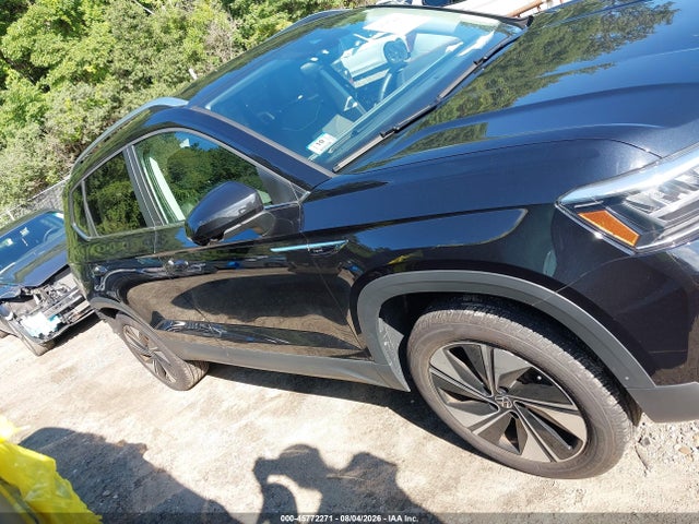2024 Volkswagen Taos 1.5t Se მანქანა იყიდება აუქციონზე, vin: 3VVUX7B23RM118169, აუქციონის ნომერი: 45772271