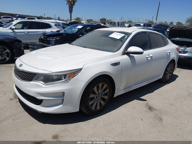 KIA Optima Lx 2016 5XXGT4L39GG024535 Image 2