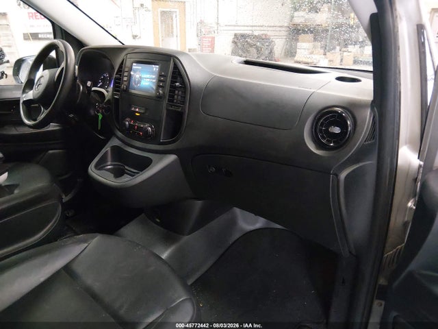45772442 :رقم المزاد ، W1WV0FEY8M3943883 vin ، 2021 Mercedes-benz Metris مزاد بيع
