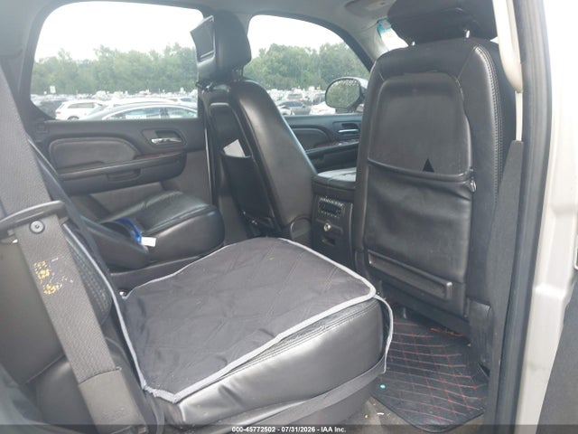 Продажа на аукционе авто 2007 Cadillac Escalade, vin: 1GYFK63827R144111, номер лота: 45772502