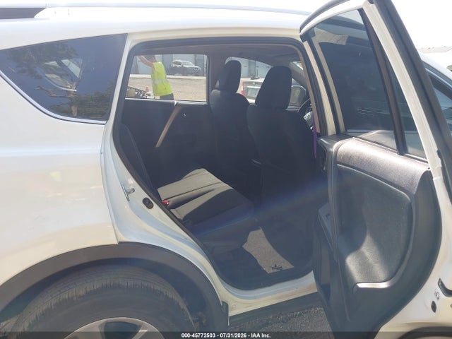 45772503 :رقم المزاد ، 2T3RFREV3FW354548 vin ، 2015 Toyota Rav4 Xle مزاد بيع