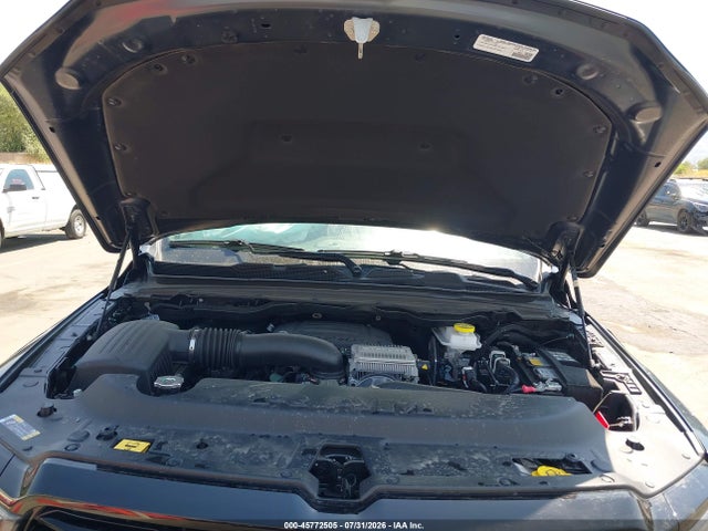 2026 Ram 1500 Laramie  4x4 5'7 Box მანქანა იყიდება აუქციონზე, vin: 1C6SRFJT4TN283544, აუქციონის ნომერი: 45772505