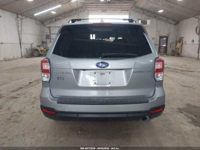 45772539 :رقم المزاد ، JF2SJAWC6JH593347 vin ، 2018 Subaru Forester 2.5i Touring مزاد بيع