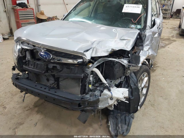 45772539 :رقم المزاد ، JF2SJAWC6JH593347 vin ، 2018 Subaru Forester 2.5i Touring مزاد بيع