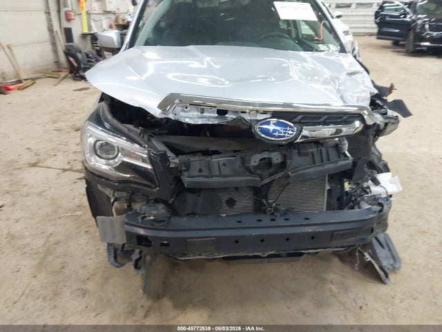 45772539 :رقم المزاد ، JF2SJAWC6JH593347 vin ، 2018 Subaru Forester 2.5i Touring مزاد بيع