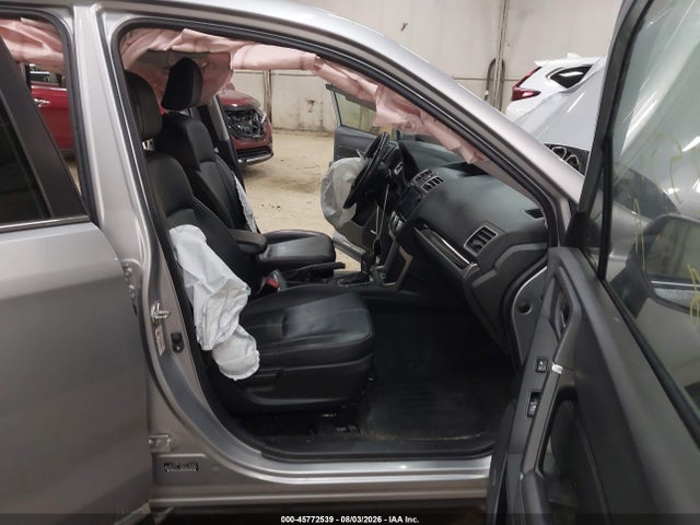 45772539 :رقم المزاد ، JF2SJAWC6JH593347 vin ، 2018 Subaru Forester 2.5i Touring مزاد بيع