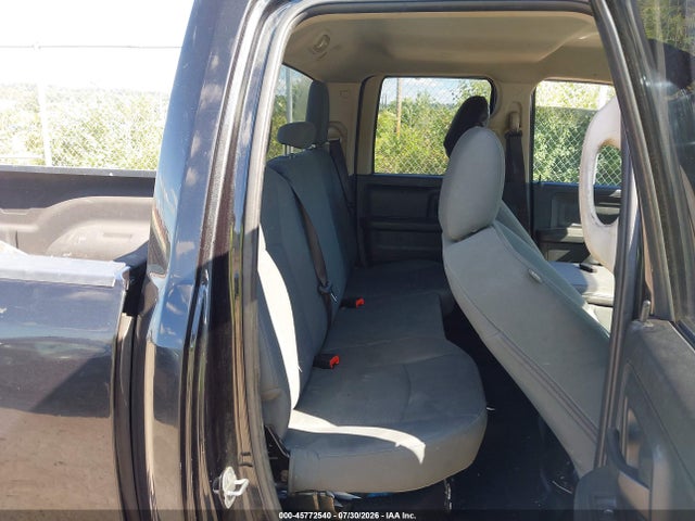2018 Ram 1500 Express  4x4 6'4 Box მანქანა იყიდება აუქციონზე, vin: 1C6RR7FT5JS193833, აუქციონის ნომერი: 45772540