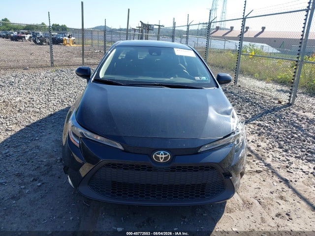 2022 Toyota Corolla Le მანქანა იყიდება აუქციონზე, vin: JTDEPMAEXNJ212991, აუქციონის ნომერი: 45772553