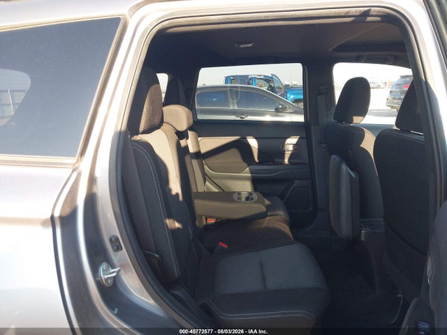 2018 Mitsubishi Outlander Le მანქანა იყიდება აუქციონზე, vin: JA4AD3A30JZ064288, აუქციონის ნომერი: 45772577