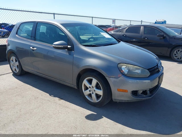 45772657 :رقم المزاد ، WVWAA7AJ4AW293305 vin ، 2010 Volkswagen Golf 2-door مزاد بيع