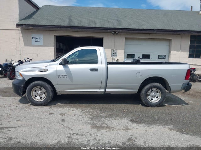 45772675 :رقم المزاد ، 3C6JR7DG3HG687791 vin ، 2017 Ram 1500 مزاد بيع