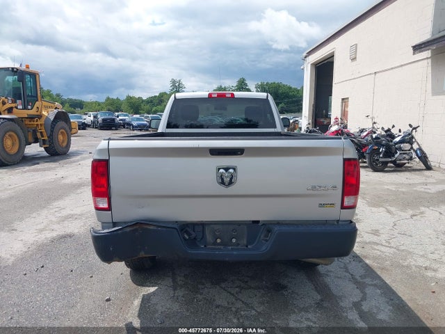 45772675 :رقم المزاد ، 3C6JR7DG3HG687791 vin ، 2017 Ram 1500 مزاد بيع