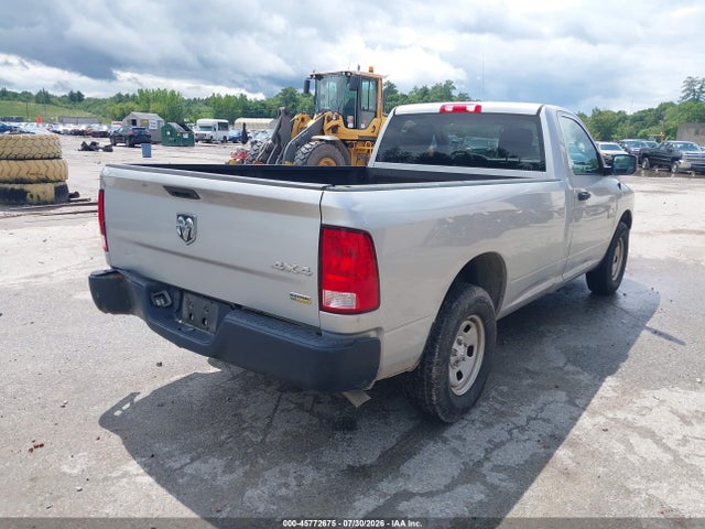 45772675 :رقم المزاد ، 3C6JR7DG3HG687791 vin ، 2017 Ram 1500 مزاد بيع