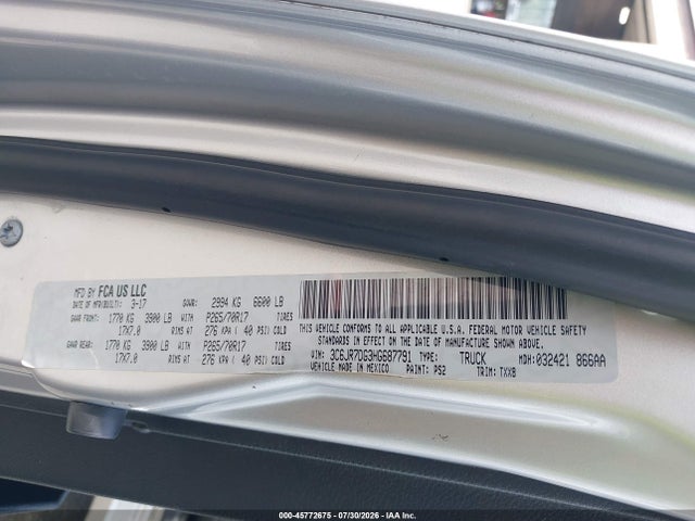 45772675 :رقم المزاد ، 3C6JR7DG3HG687791 vin ، 2017 Ram 1500 مزاد بيع