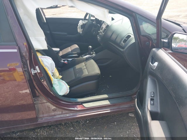 Продажа на аукционе авто 2017 Kia Forte Lx, vin: 3KPFK4A73HE135922, номер лота: 45772694