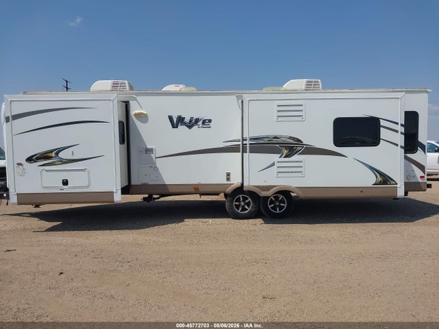 Flagstaff V-lite 35' Bumper Pull 2016 4X4TFLF24G1869530 Image 6