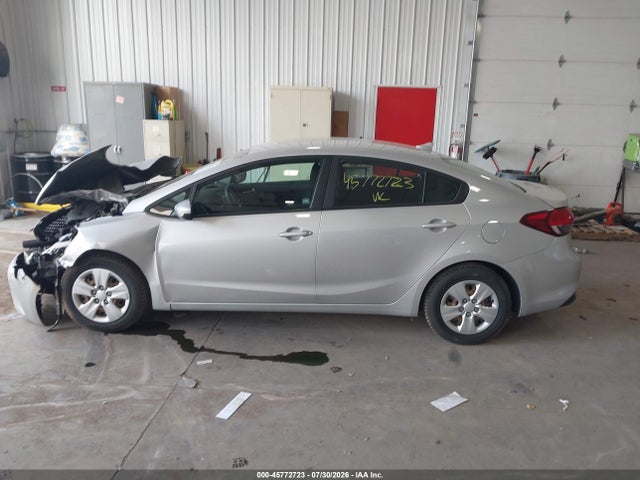 Продажа на аукционе авто 2018 Kia Forte Lx, vin: 3KPFK4A70JE269793, номер лота: 45772723