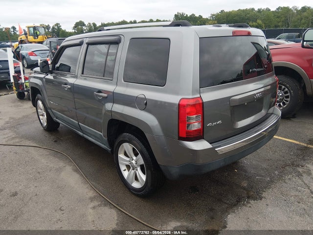 45772762 :رقم المزاد ، 1J4NF4GB5BD245031 vin ، 2011 Jeep Patriot Latitude X مزاد بيع