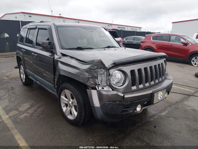 45772762 :رقم المزاد ، 1J4NF4GB5BD245031 vin ، 2011 Jeep Patriot Latitude X مزاد بيع