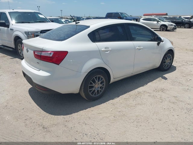 KIA RIO LX 2014 KNADM4A37E6403321 Image 4
