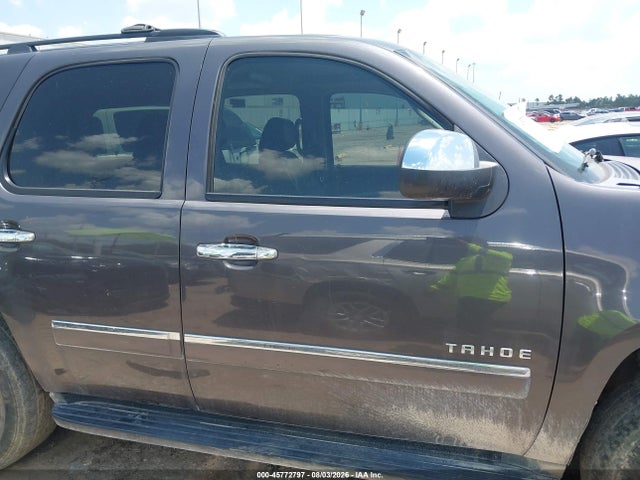 45772797 :رقم المزاد ، 1GNSCCE02BR178217 vin ، 2011 Chevrolet Tahoe Ltz مزاد بيع