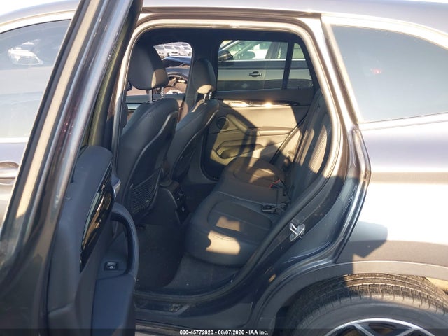 BMW X1 Xdrive28i 2017 WBXHT3C32H5F81751 Image 8