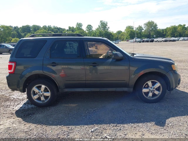 2009 Ford Escape Xlt მანქანა იყიდება აუქციონზე, vin: 1FMCU03G89KA25848, აუქციონის ნომერი: 45772832