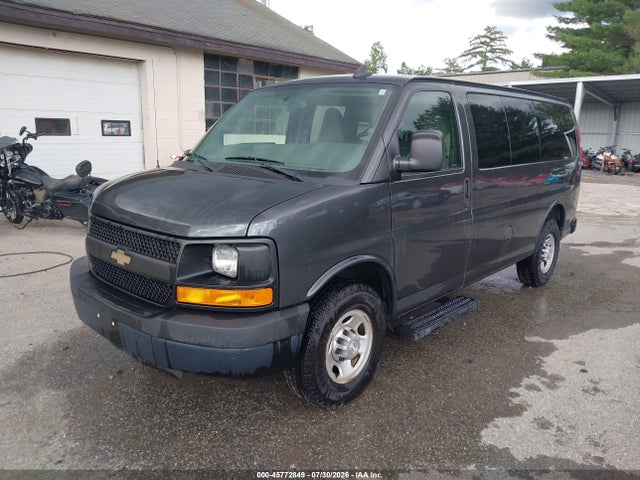 Chevrolet Express 2500 Ls 2016 1GAWGEFF1G1241254 Image 2