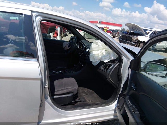 2012 Chrysler 200 Lx მანქანა იყიდება აუქციონზე, vin: 1C3CCBAB6CN256607, აუქციონის ნომერი: 45772877