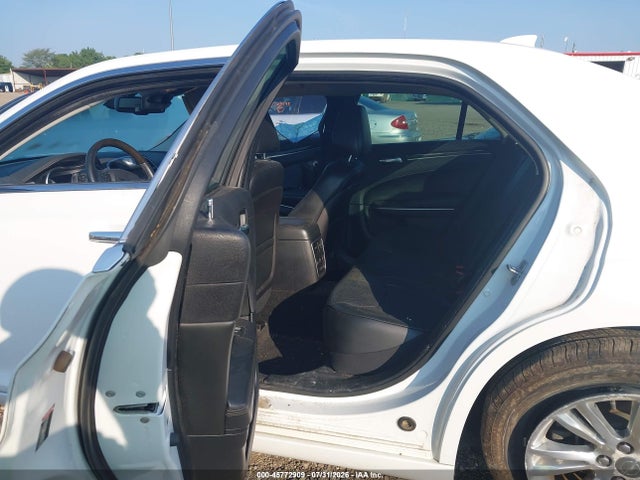 45772909 :رقم المزاد ، 2C3CCAEG4GH105859 vin ، 2016 Chrysler 300c مزاد بيع