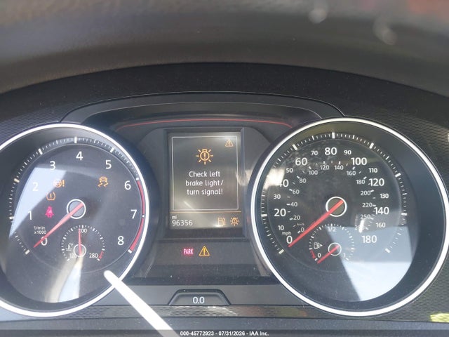 3VW5T7AU5FM074993 Volkswagen Golf Gti 2.0t S 4-door