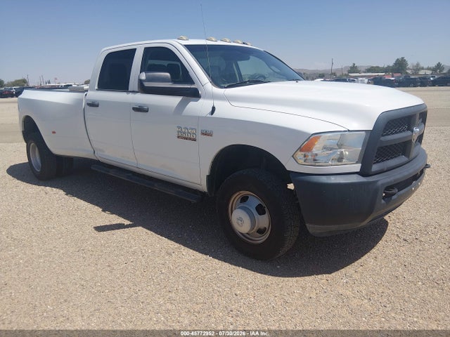 45772952 :رقم المزاد ، 3C63RRGJ8GG335185 vin ، 2016 Ram 3500 Tradesman مزاد بيع