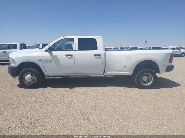 45772952 :رقم المزاد ، 3C63RRGJ8GG335185 vin ، 2016 Ram 3500 Tradesman مزاد بيع