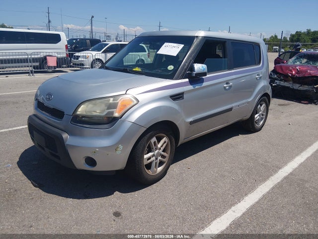 45772975 :رقم المزاد ، KNDJT2A27B7261692 vin ، 2011 Kia Soul + مزاد بيع